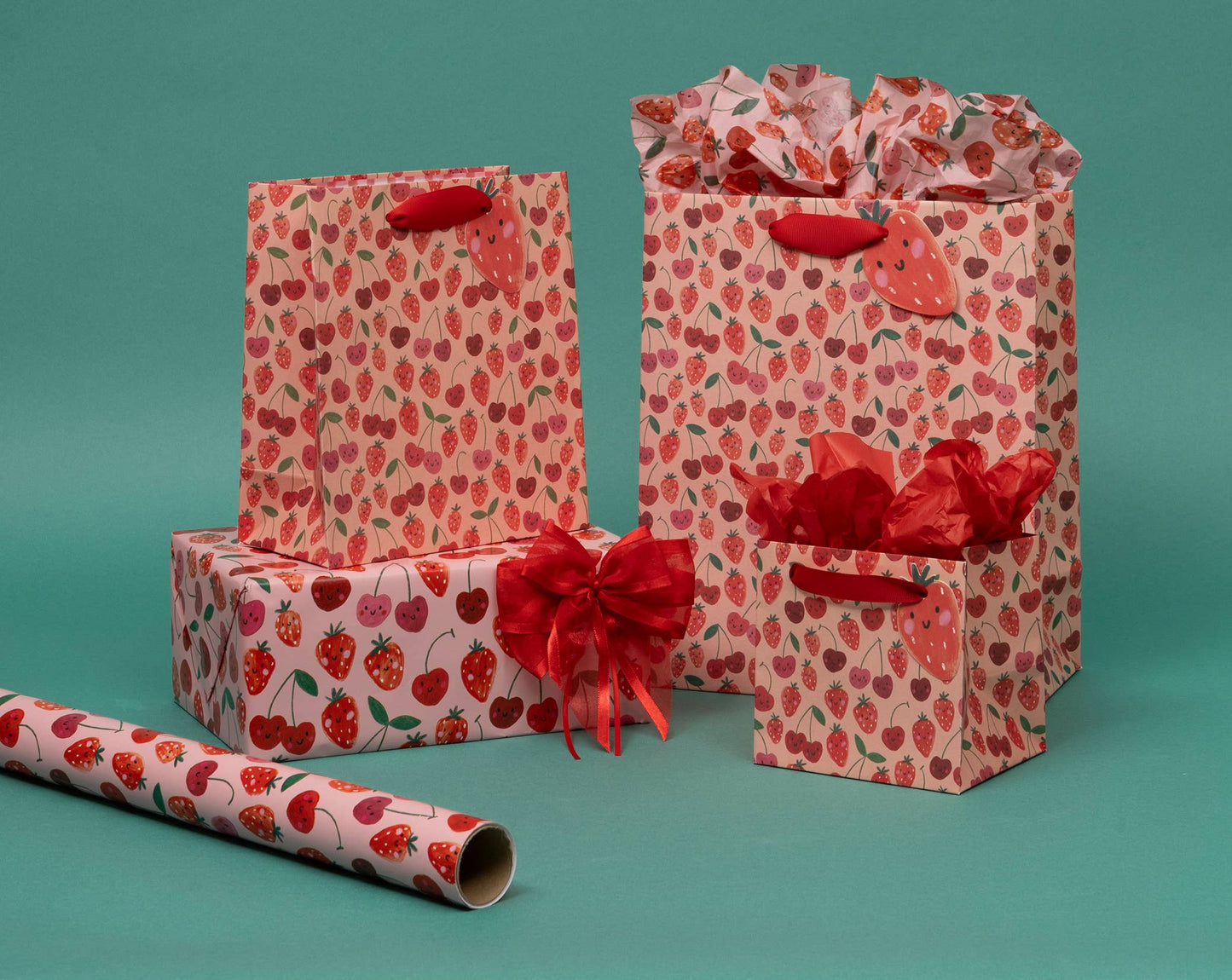 Bag Medium Cherry Strawbs
