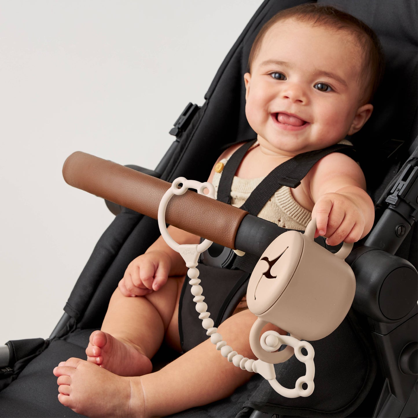 *NEW* Itzy Strap Pack™ - Toy and Snack Cup Strap