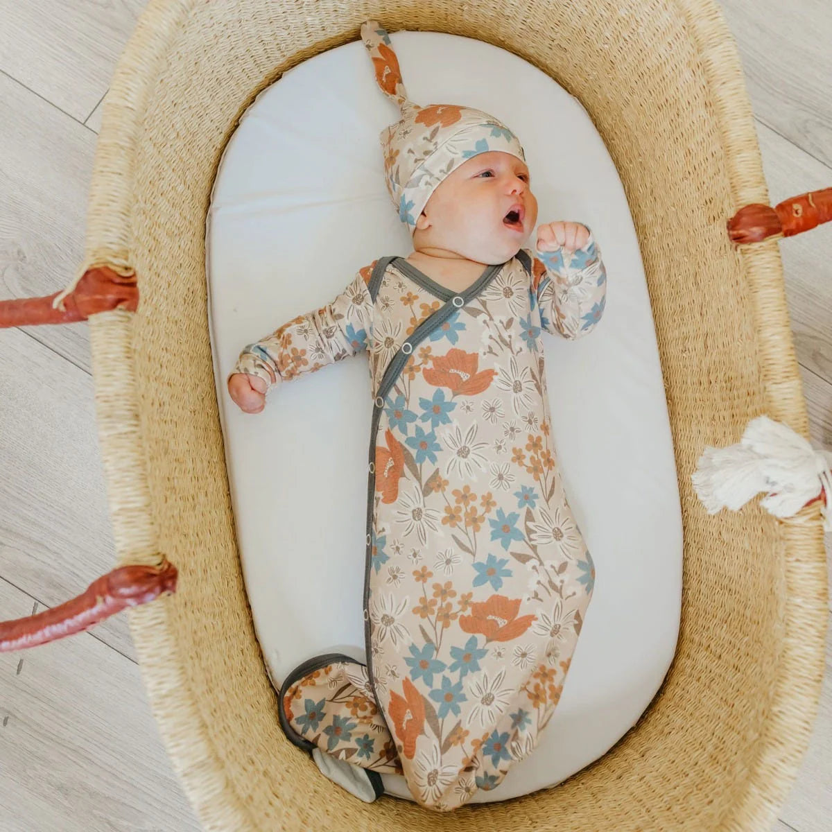 Newborn Knotted Gown