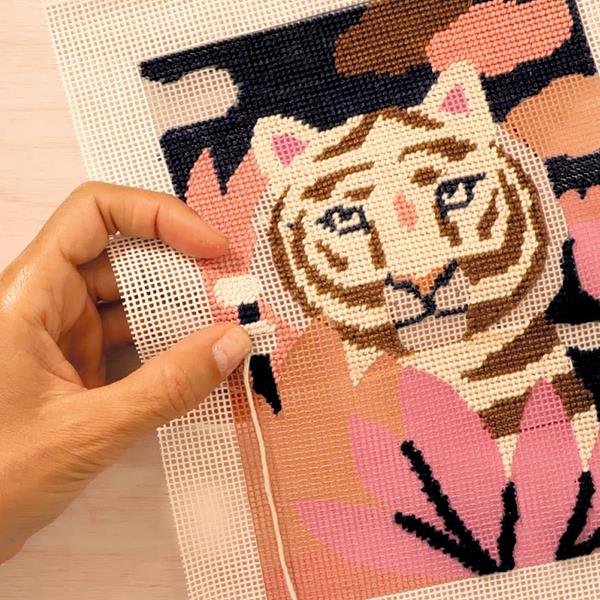 Needlepoint - Wild cat