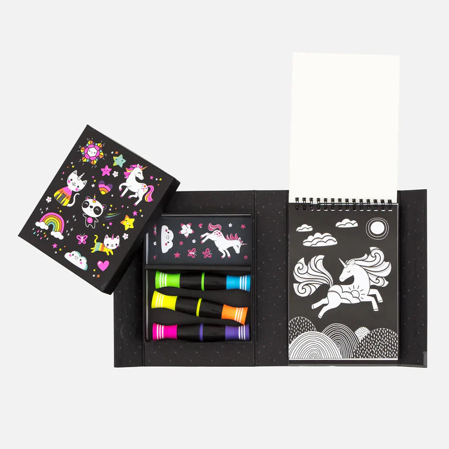 Unicorns & Friends Colouring Set