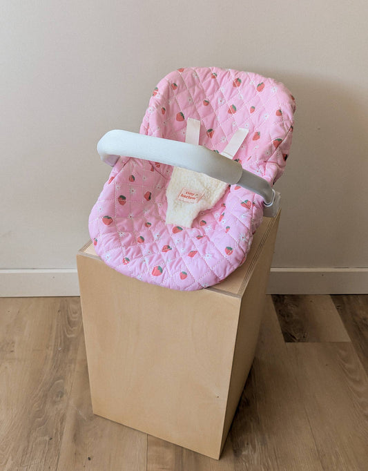 Doll Capsule - Strawberry picnic - Tiny Harlow