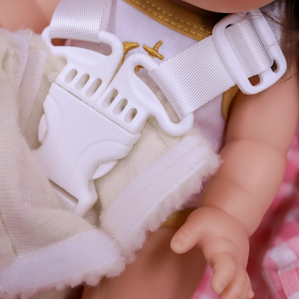 Doll Capsule  Sherpa - Tiny Harlow
